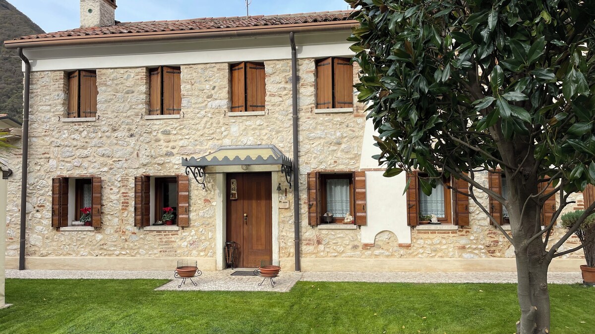 Mida & Lino's House