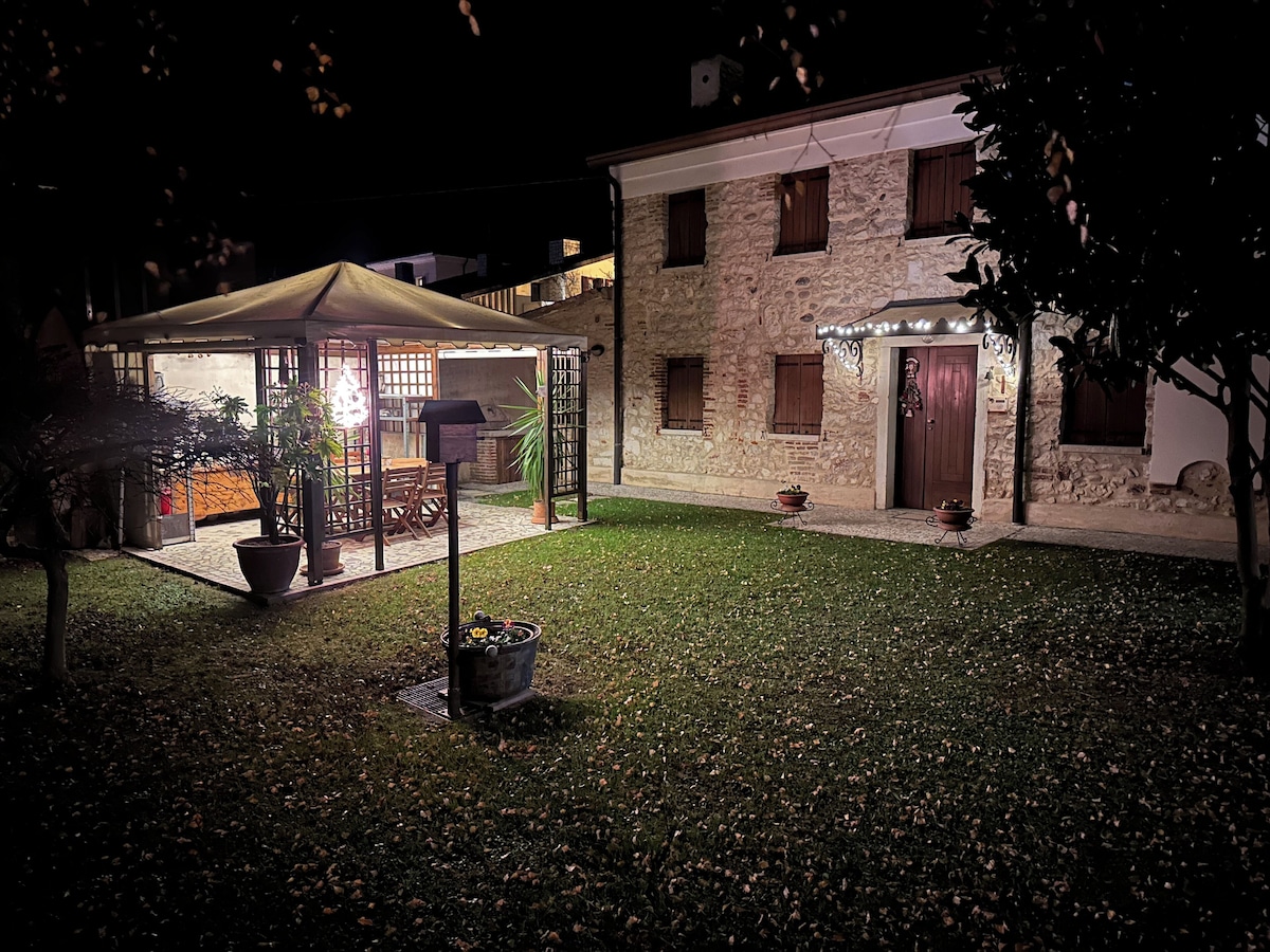 Mida & Lino's House