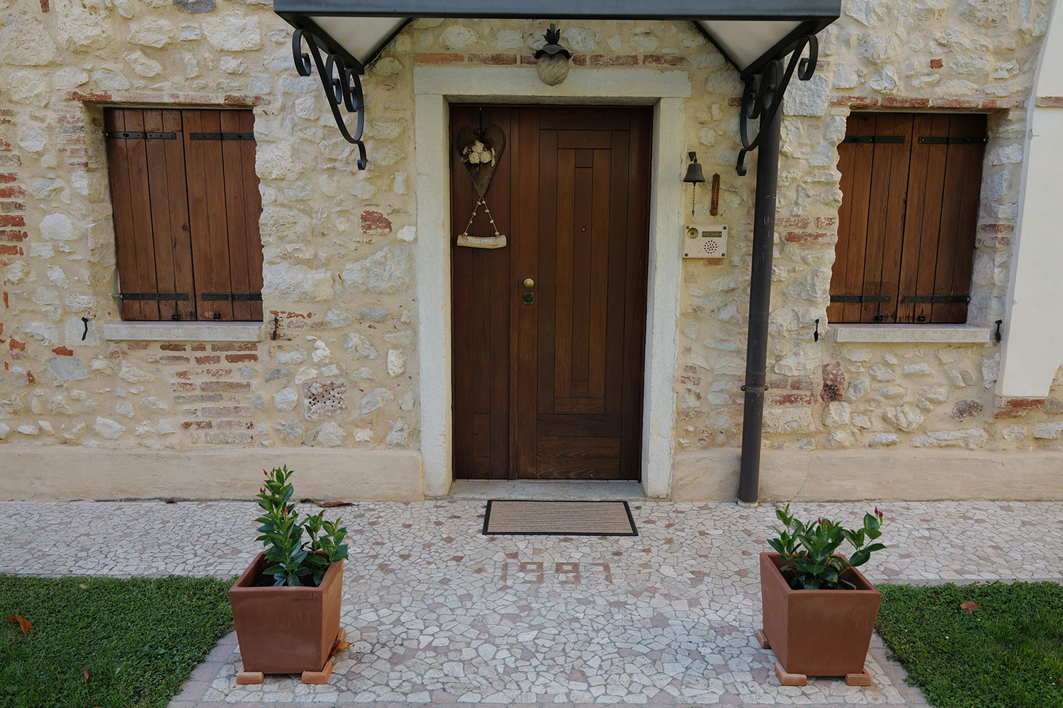 Mida & Lino's House